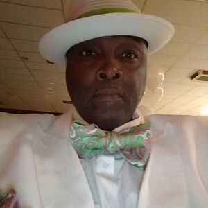 Meet your Posher, Robert